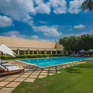 Trident Hotel