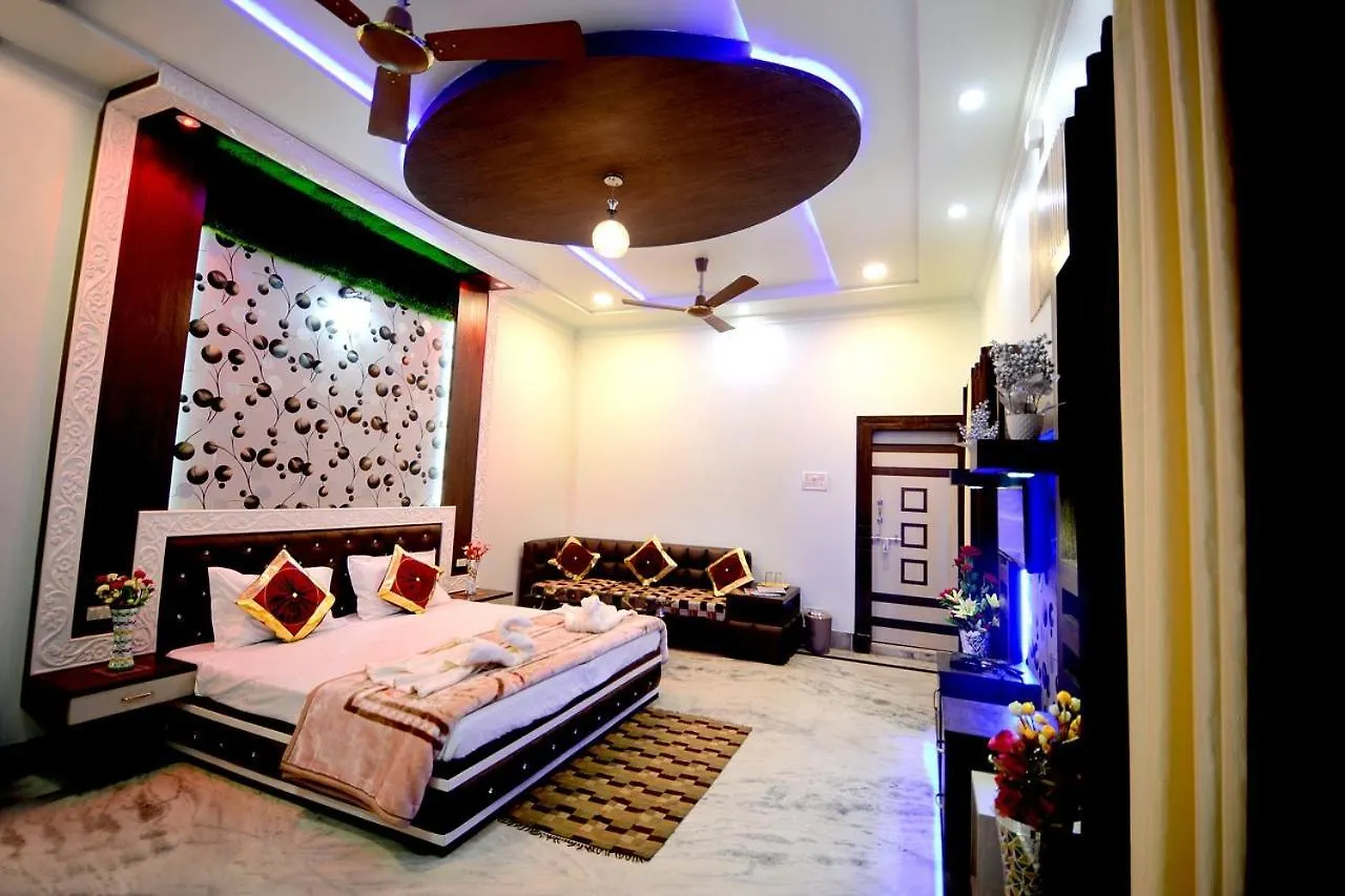 Taj Square A Luxurious Family Homestay Agra