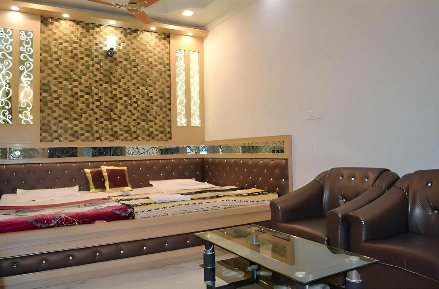 Taj Square A Luxurious Family Homestay Agra  India