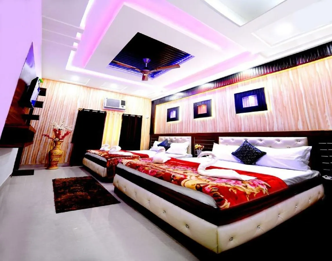 Taj Square A Luxurious Family Homestay Agra  Agra (Uttar Pradesh)